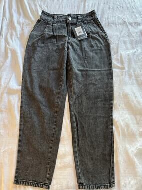 NWT Who What Wear Target High Waisted Tapered Pants Jeans Acid Wash Women's Sz 2